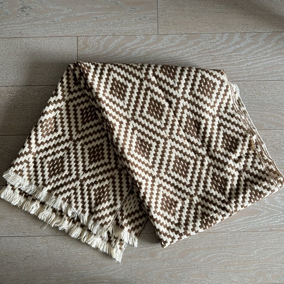 Large winter scarf - Picture 4 of 6